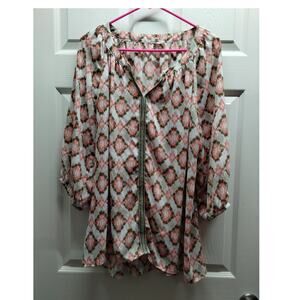 Dept 222 Women's Plus Size 1X Green Pink Ikat Boho 3/4 Sleeves Split Neck Top